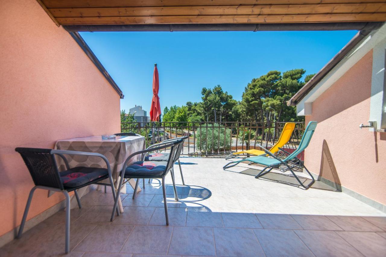Apartment Vesna 罗维尼 外观 照片