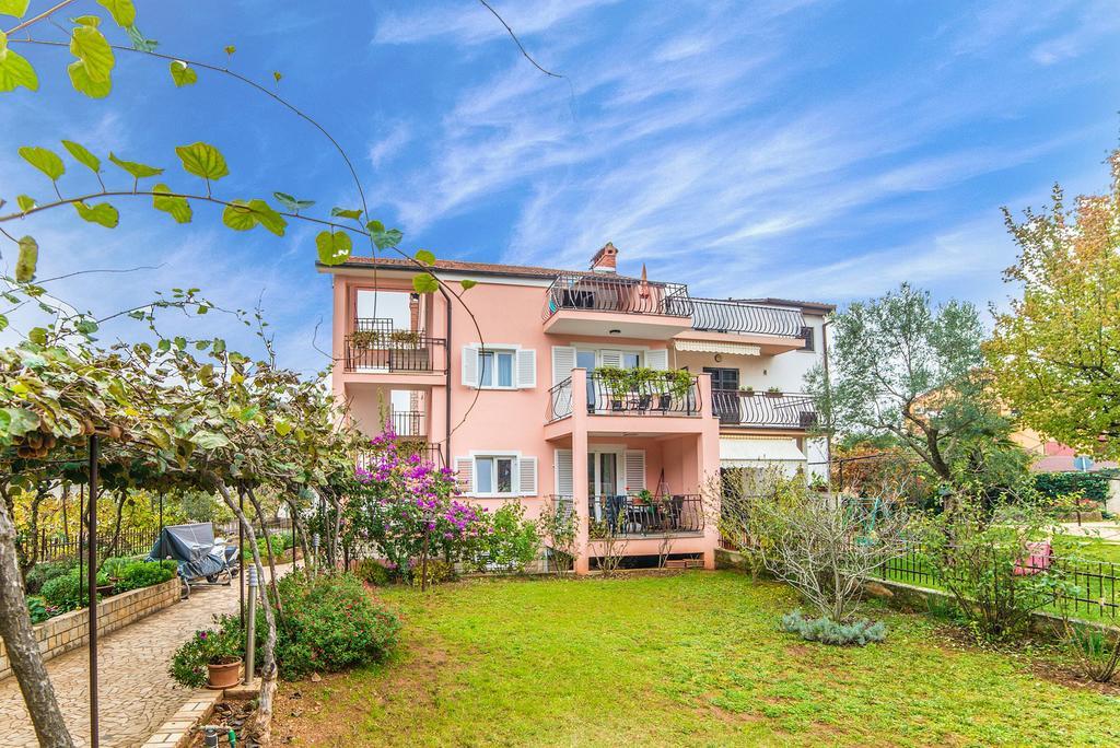 Apartment Vesna 罗维尼 外观 照片