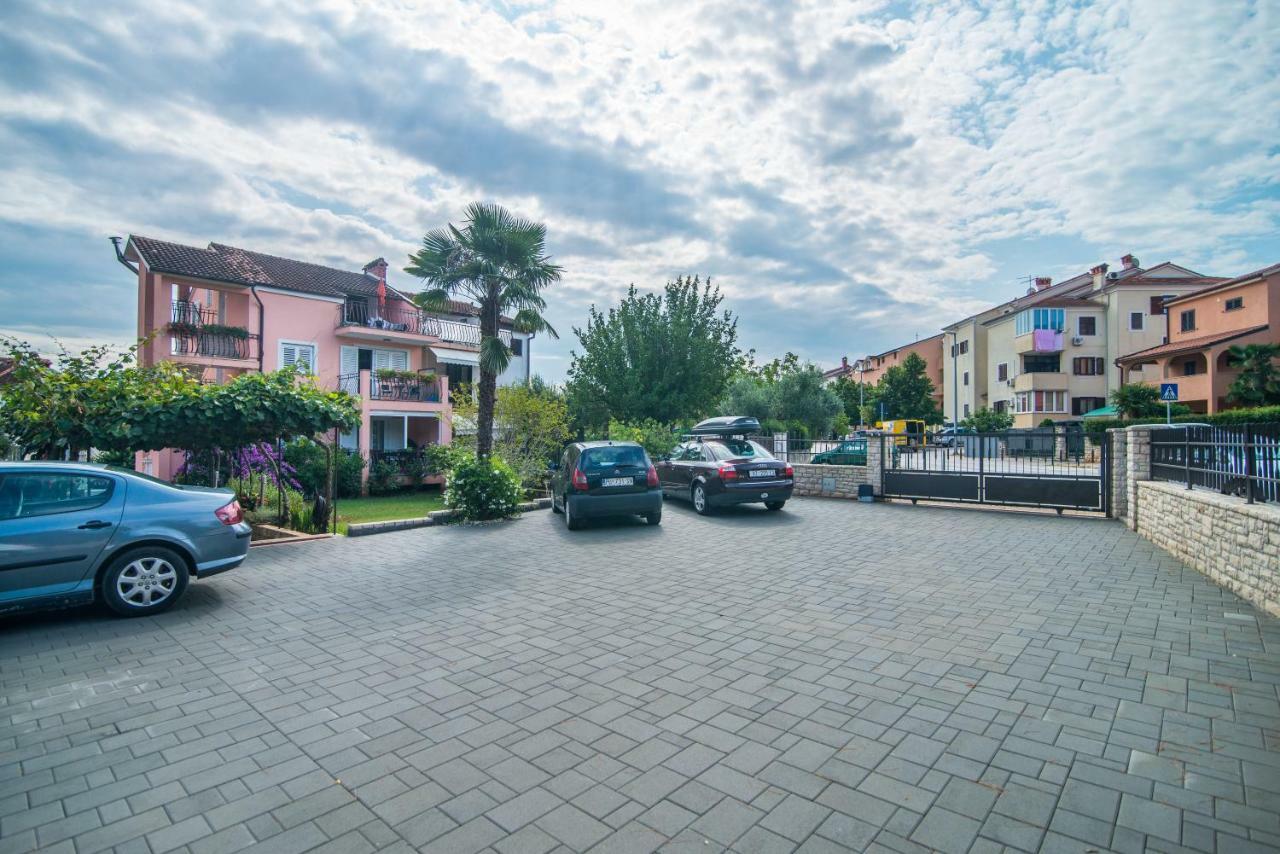Apartment Vesna 罗维尼 外观 照片